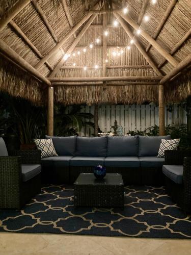 Beach Aqualina Apartments - image 11