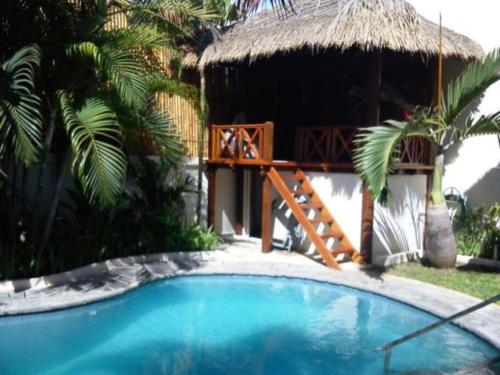 KUTA Villa - 5 bedrooms - 3 bathrooms - behind Waterbom Park - rum