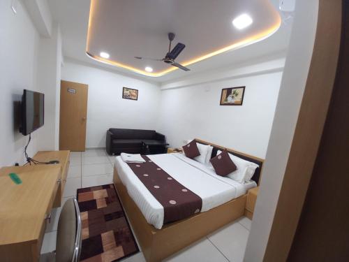 HOTEL RADHE