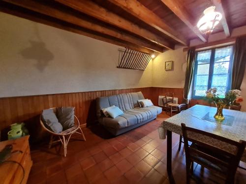 Gîte Benet, 5 pièces, 8 personnes - FR-1-426-146