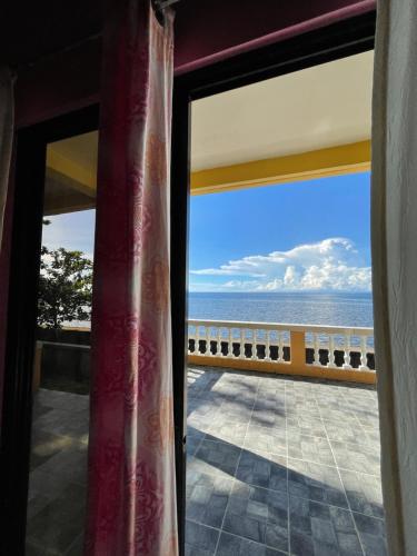 C - Side Inn Room Type - Deluxe Double Room with Balcony and Sea View