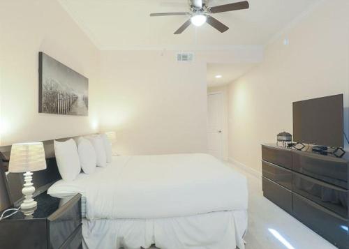 Sea Breeze 509 Deluxe By Biloxi Beach Resort Rentals