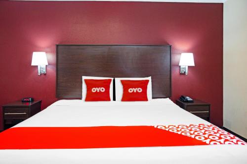 OYO Hotel McAllen Airport South - 1 mi from McAllen Medical Center