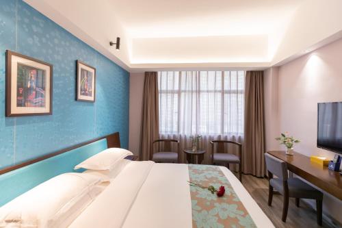 New Century Hotel