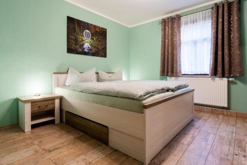 B&B Unterweissbach - Ferienwohnung Julia Unterweißbach - Bed and Breakfast Unterweissbach