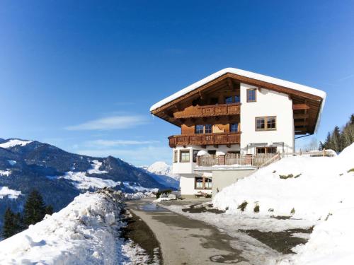  Apartment Moarerlechenhof - FGZ335 by Interhome, Pension in Hart im Zillertal