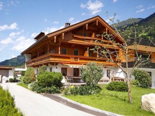 Holiday Home Hauser Mayrhofen