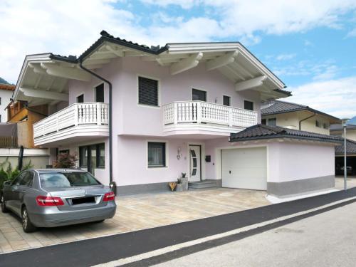 Apartment Regina by Interhome in Aschau, Österreich