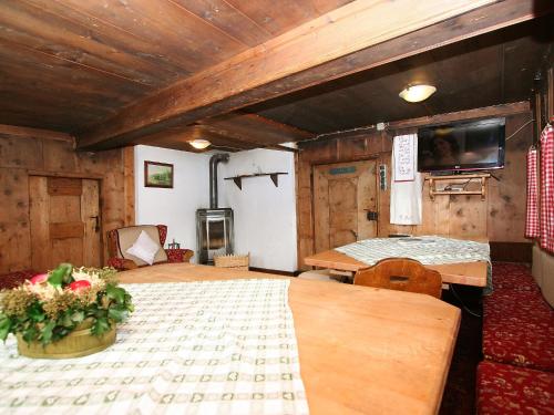 Holiday Home Hochzillertalblick by Interhome