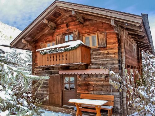 Chalet Waldner by Interhome, Pension in Thannrain