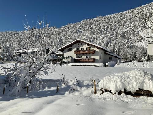  Apartment Christina by Interhome, Unterkunft in Tarrenz