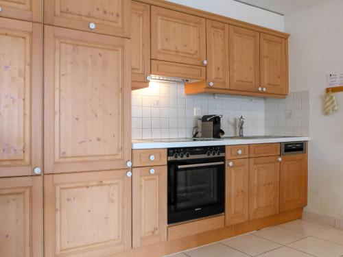 Apartment Roger-2 by Interhome, Zermatt (photo 7)