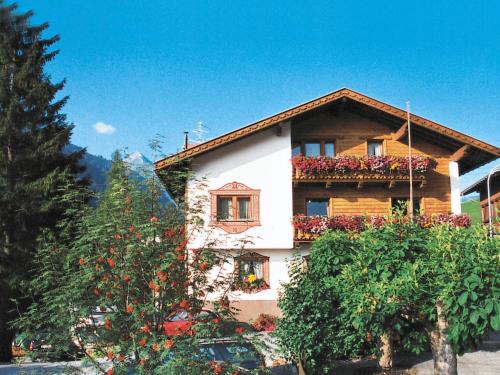 Apartment Am Schonbach-3 by Interhome – khách sạn tại St. Jakob am Arlberg