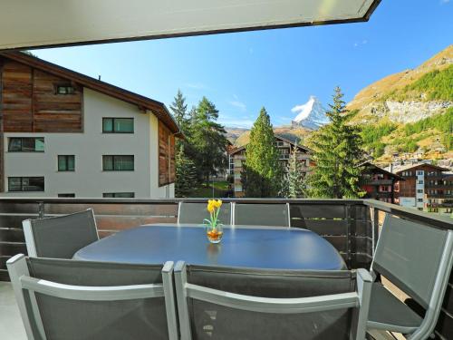 Apartment Roc by Interhome Zermatt