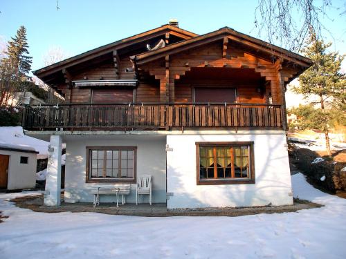  Apartment Les Frênes by Interhome, Pension in Ovronnaz