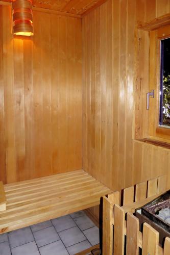 Chalet Fietz by Interhome in جيفينستيدت