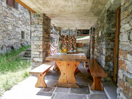 Chalet Rustico Casa Fortuna by Interhome