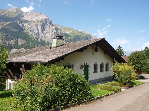 Holiday Home Chalet Marietta by Interhome - Kandersteg