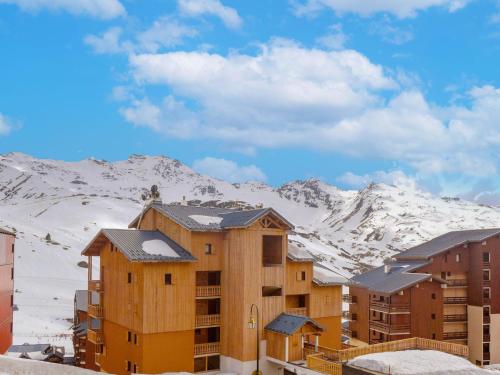 Apartment Les Cimes de Caron-14 by Interhome Val Thorens