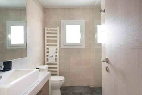 Athens Morum City Apartments - image 13