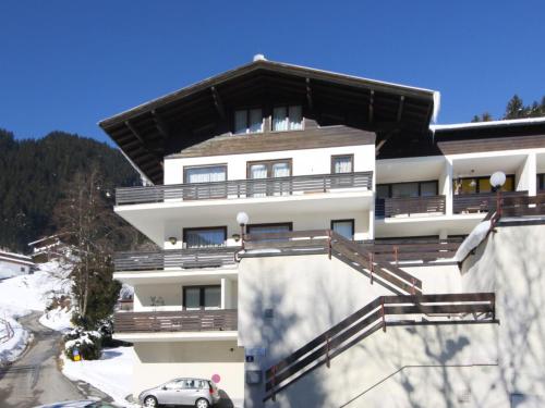 Apartment Holiday-1 by Interhome - Zell am See