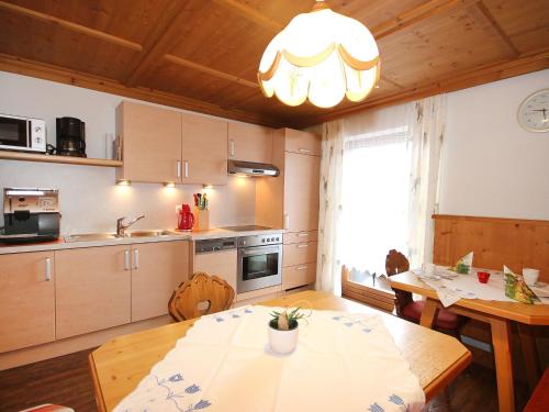 Apartment Michaela by Interhome, Hart im Zillertal (fotografie 4)