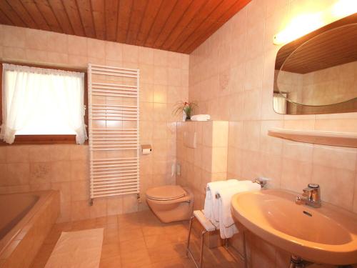 Apartment Michaela by Interhome, Hart im Zillertal (fotografie 9)