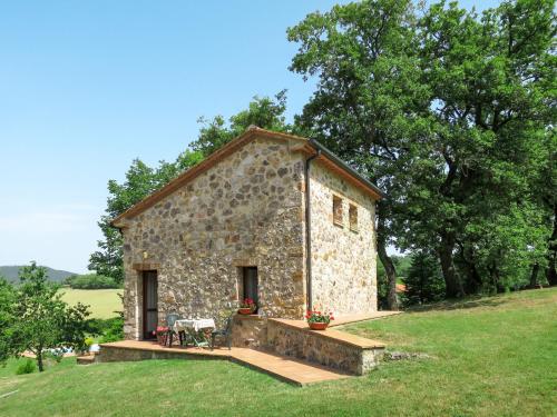 Holiday Home Scopi by Interhome, Pension in Boccheggiano