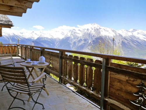 Chalet Reves des Alpes by Interhome in Raerettes