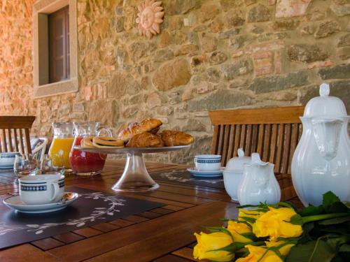 Holiday Home Casa Bensa by Interhome in Capraia E Limite