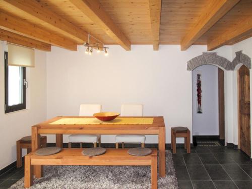  Holiday Home Rustico De Leoni by Interhome in Castro