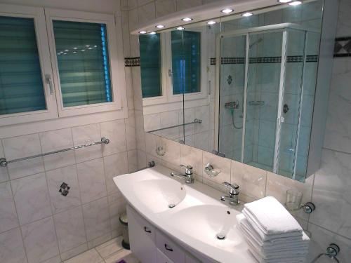 Apartment Hegglistrasse 9-1 by Interhome in เอนเนทบึร์เกน