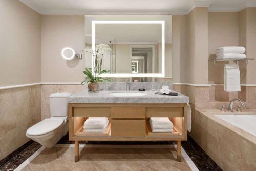 Shangri-La Hotel Sydney - image 10