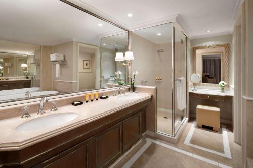Shangri-La Hotel Sydney - image 12