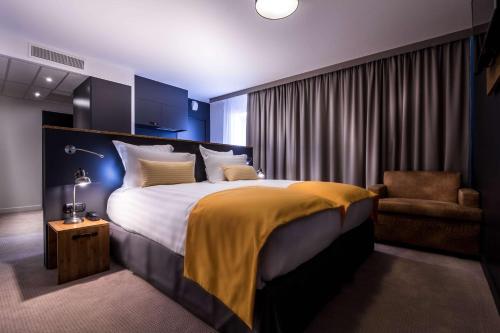 Best Western Plus Suitcase Paris La Défense