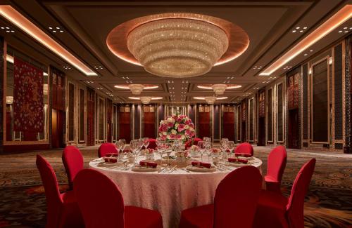 Futian Shangri-La, Shenzhen,Near to Shenzhen Convention&Exhibition Centre, Futian Railway Station