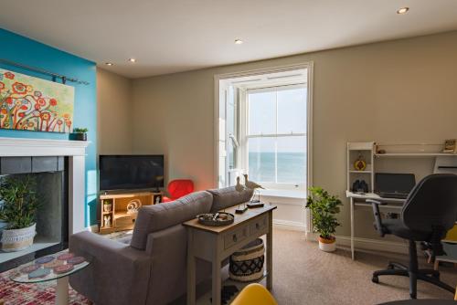 Picture of Pier View - Beautiful Sea View Apartment In Deal