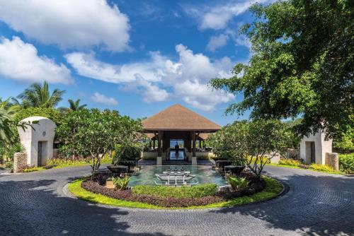 Shangri-La's Boracay Resort & Spa