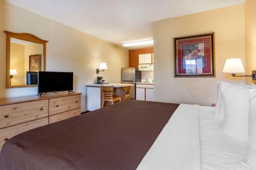 Suburban Extended Stay Albuquerque