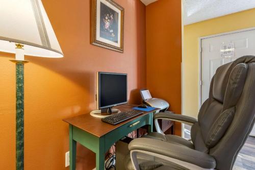 Suburban Extended Stay Albuquerque