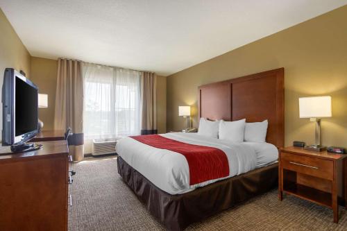 Comfort Inn & Suites Pittsburg