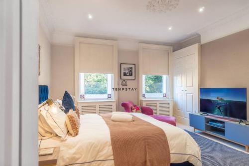 5 MIN TO CASTLE & SHOPS - CHARMING CHARACTER HOME - By Tempstay, Windsor (zdjęcie 5)