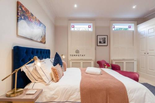 5 MIN TO CASTLE & SHOPS - CHARMING CHARACTER HOME - By Tempstay, Windsor (zdjęcie 2)