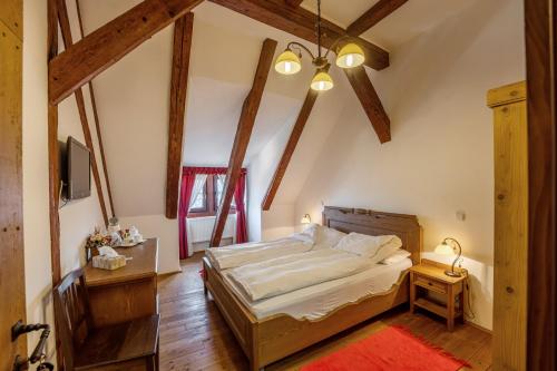 1 queen bed