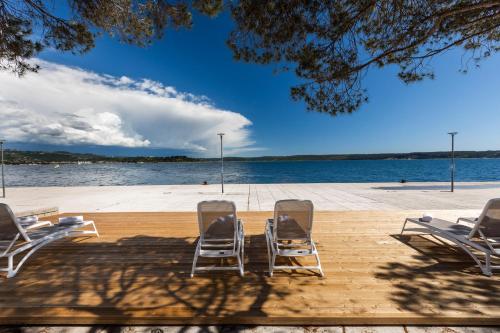 ชายหาด, Hotel Histrion in พอร์โทรอส