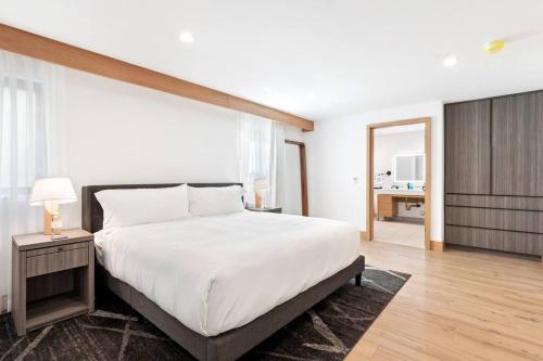 Malibu Sand Suite #11 - Beachside Apartment Carbon