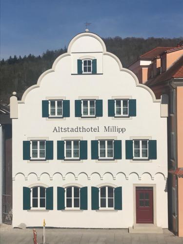 Altstadthotel Millipp - Hotel - Beilngries