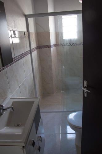 Standard Double Room image 3