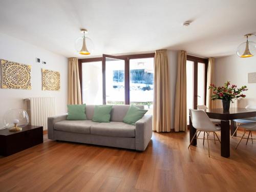 Erkély/terasz, Residenze Holiday Park by Halldis in Ponte Di Legno