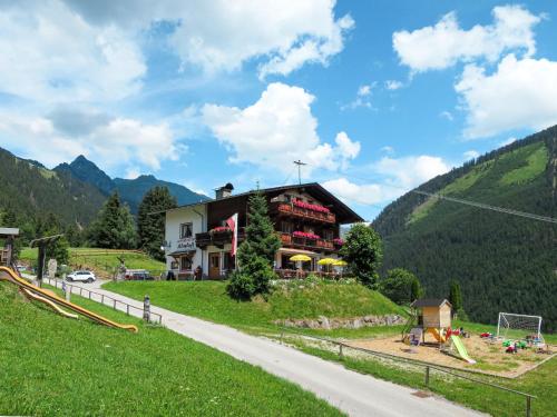  Apartment Gasthof Almluft-2 by Interhome in Stummerberg